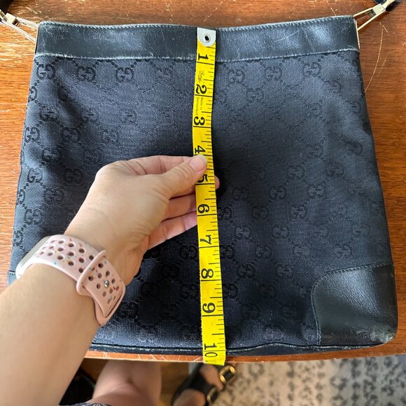 GUCCI Small Canvas Shoulder Bag | black w gold hardware - Picture 9 of 12